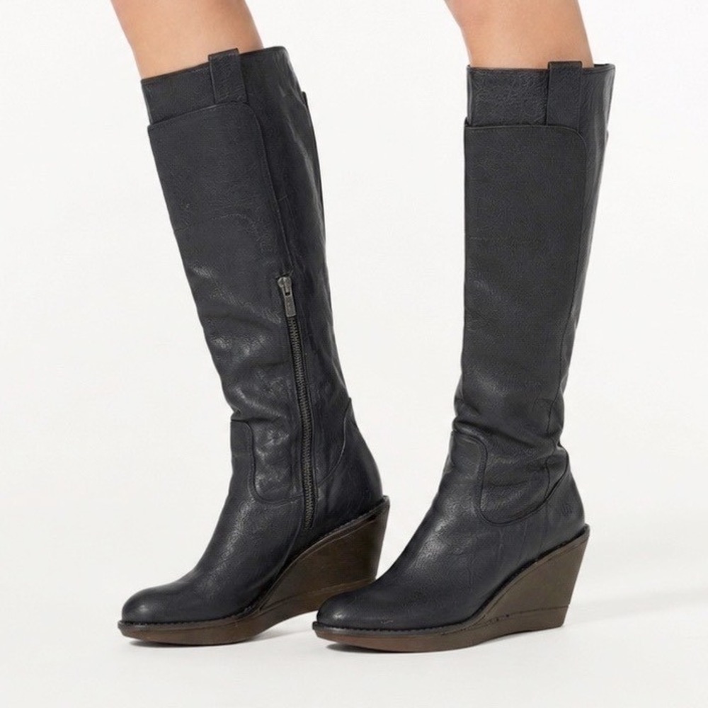 Frye Paige Wedge Tall Knee High Boots Women 6.5 Black Pebbled Leather